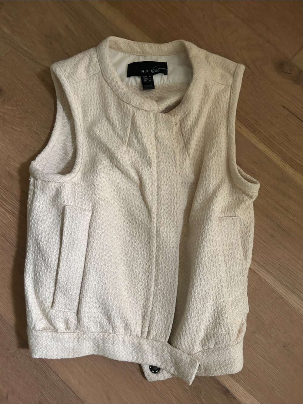 Cream Textured Sleeveless Vest